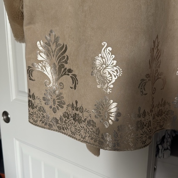 Faux suede cozy Women's Coat - Picture 8 of 8